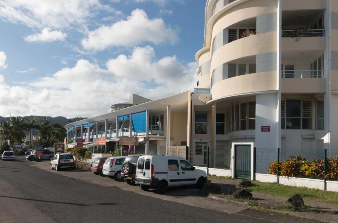 Ferienwohnung Un Pied-A-Terre Face A La Marina Le Marin Exterior foto
